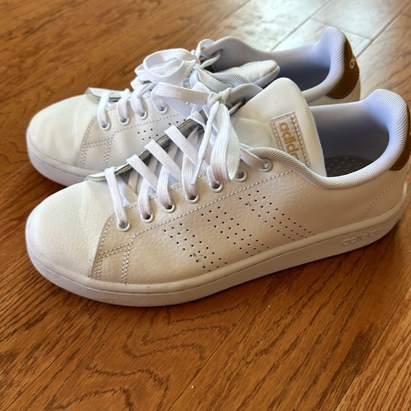 Adidas Advantage Shoes - Picture 7 of 7